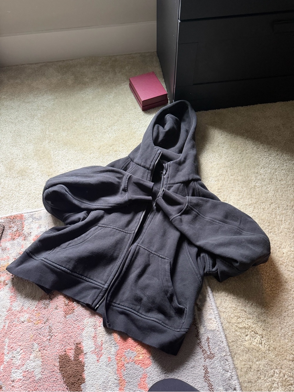 Black full zip lululemon scuba